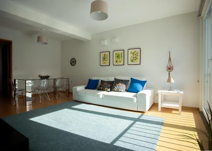 Downtown Pdl Πόντα Ντελγκάντα